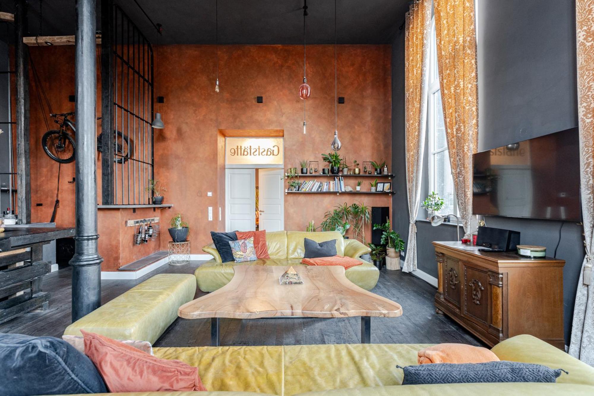 Bahnhofsromantik Trifft Luxus - Alter Bahnhof Von Kruft Bagian luar foto
